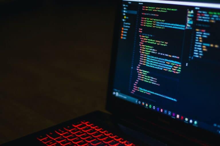 Asus ROG Ryuo y NZXT Kraken comparados en sistema de PC gamer